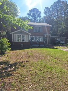 919 2nd St SE