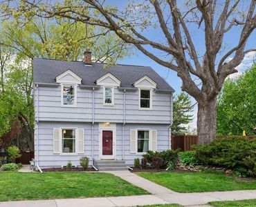 3322 Taylor St NE