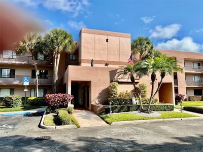 7426 Ashmont Circle #211