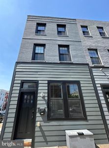 2100 E Fayette St