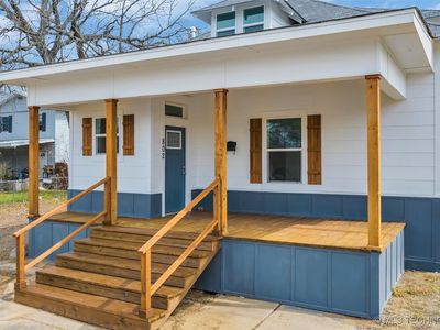 802 NW Burch St