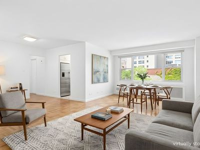 2 Charlton St APT 7A