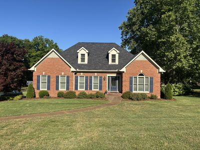 2001 Cedarmont Dr