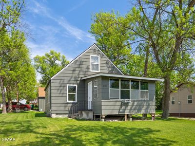 Property at 32 2nd Ave NW, Mayville, ND