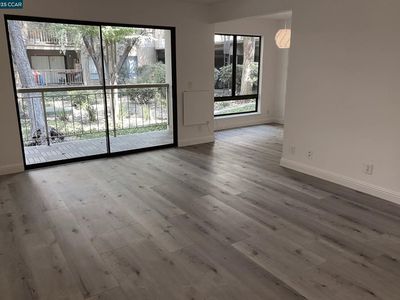 440 N Civic Dr APT 105