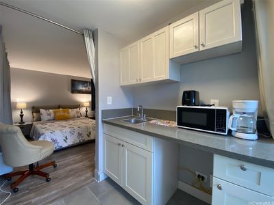 2463 Kuhio Ave APT 501