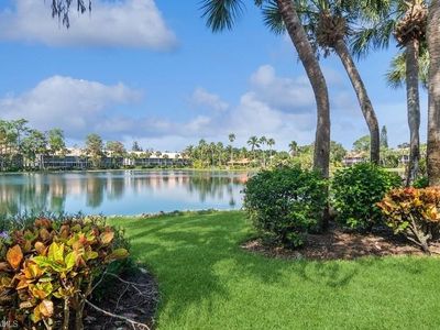 2372 Hidden Lake Dr #803