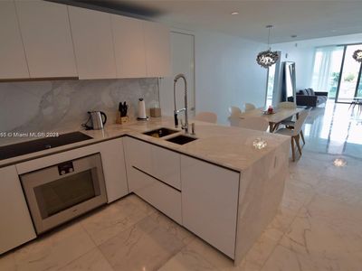 10201 Collins Ave UNIT 405
