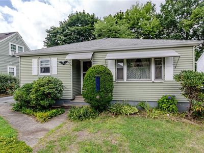 244 Gentian Ave