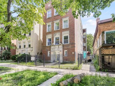 1747 W Pratt Blvd #2N