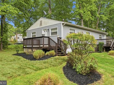 8402 Sleepy Hollow Rd