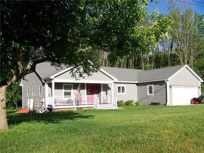 846 Canterbury Ln