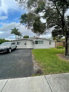 5920 NE 1st Ter