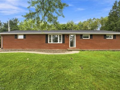 1715 Hillcrest Dr NW