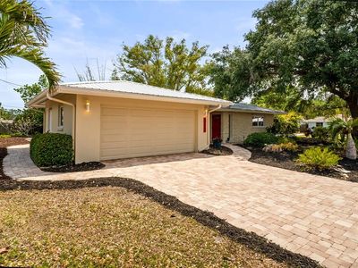 6512 BOWLINE DRIVE