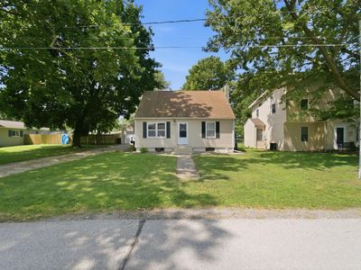 2212 Cypress Ave
