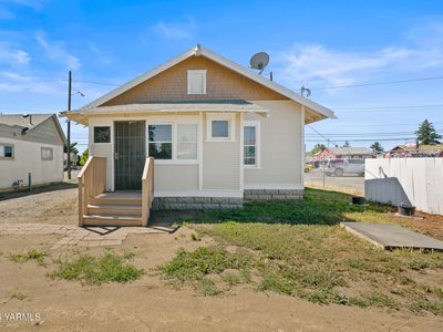 1021 Fruitvale Blvd