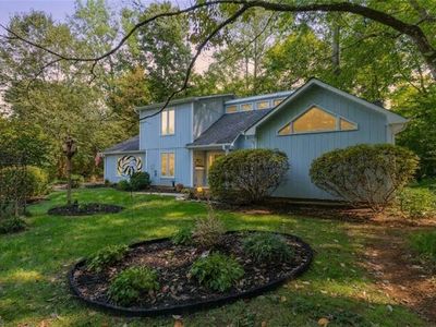 8047 Deverow Ct