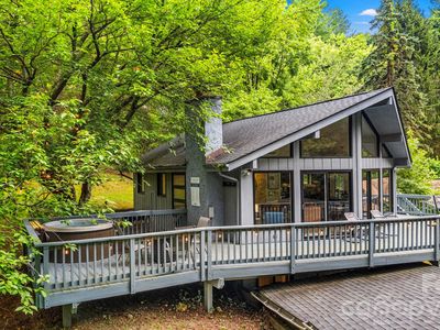266 Chestnut Walk Dr