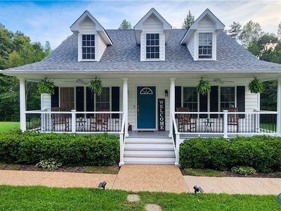 5295 Chimney Springs Dr