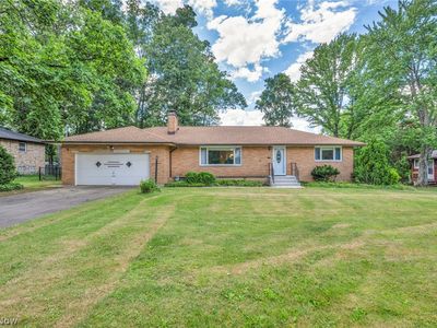 8382 Parkdale Dr