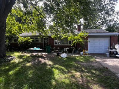 3889 Molly Blvd