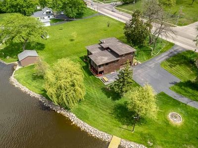 3004 Riverside Dr