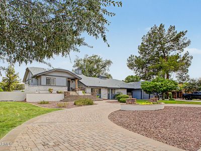 1069 E CARVER Road