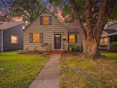 1515 Longwood Dr