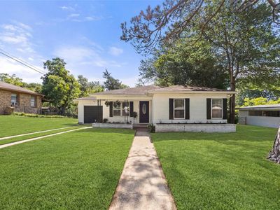 205 Hampshire Dr