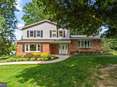 6407 Taper Ct