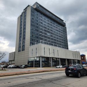 7234 W North Ave APT 907