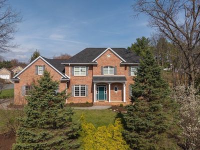1281 Kentshire Dr
