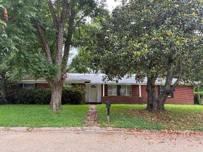 333 Shady Ln
