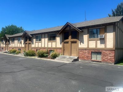 601 John Adams Pkwy