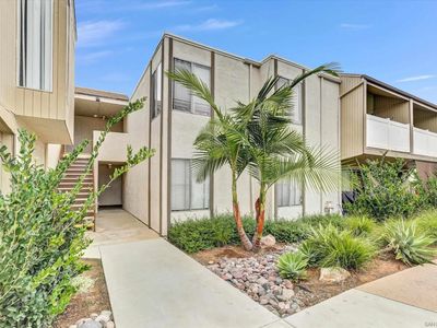 8034 Linda Vista Rd APT 2V