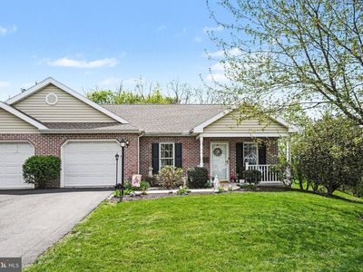 9 Creek Bank Dr