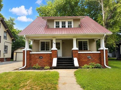 Property at 734 E 7th St, Hastings, NE