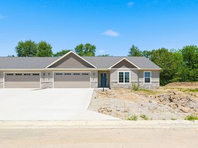 1403 E Boulder Run