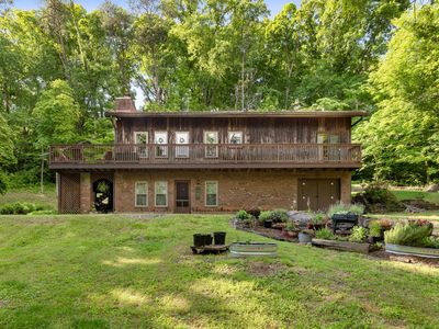 3410 Regent Ln