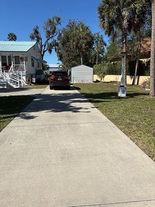 1174 SE Kings Bay Dr