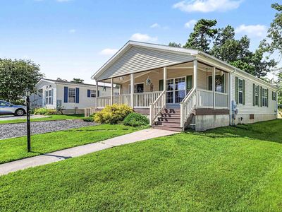 23 Rosewood Ln