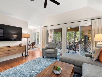 5558 Green Dolphin Way