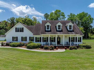 48 Thomas Dr