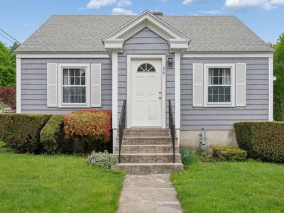 24 Falmouth St