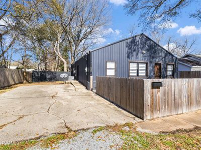 807 & 809 E Vermilion St