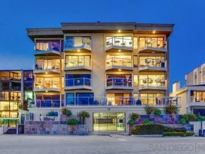 3888 Riviera Dr Unit 301