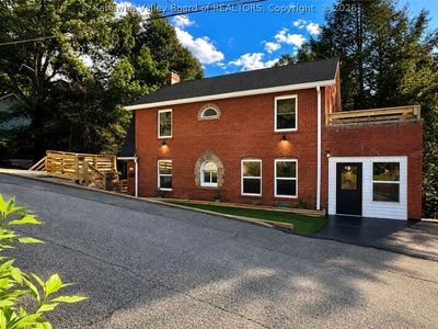 803 Laurel Rd