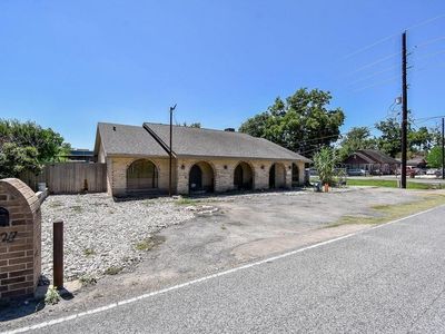 5627 Spindle Dr