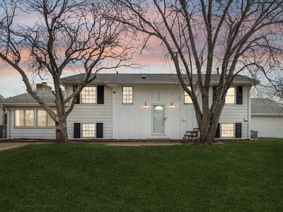 7746 Point Douglas Ct